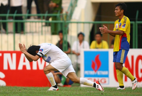5 vu vai lay trong tai tai tieng trong lich su bong da viet nam hinh anh 1