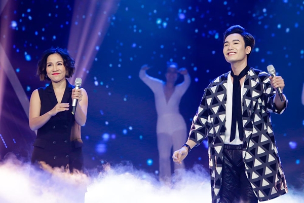 thu-minh-nhay-cuong-nhiet-khi-xem-ha-ho-trinh-dien-9