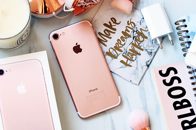 4 smartphone hồng đẹp mê mẩn đang bán tại Việt Nam - Ảnh 2.