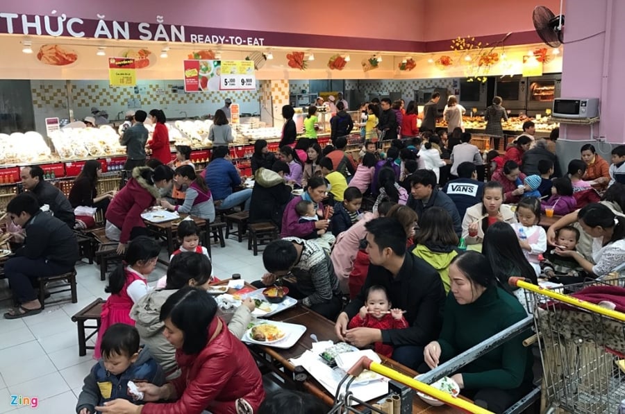 Do xo sam Tet ngay cuoi ky nghi le o Sai Gon, Ha Noi hinh anh 14