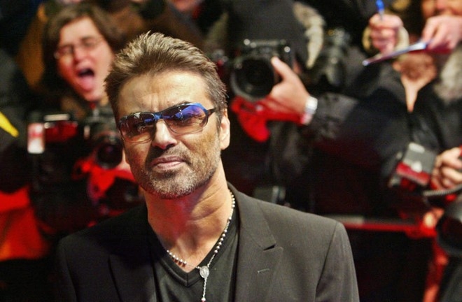 George Michael gay sot tro lai sau khi qua doi hinh anh 1