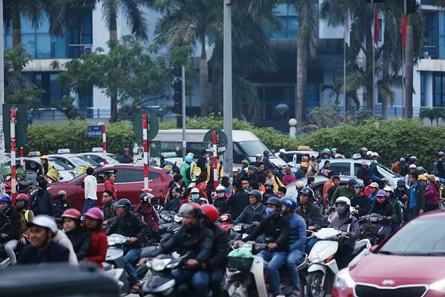Nhích từng mét trên các ngả về Thủ đô sau Tết dương lịch