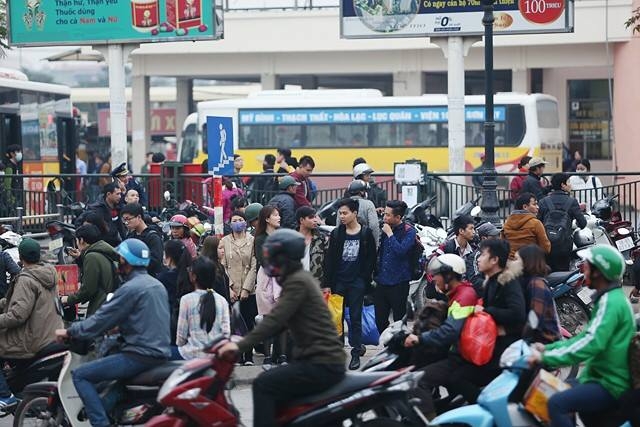 Nhích từng mét trên các ngả về Thủ đô sau Tết dương lịch