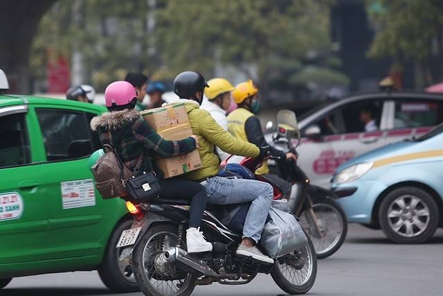 Nhích từng mét trên các ngả về Thủ đô sau Tết dương lịch