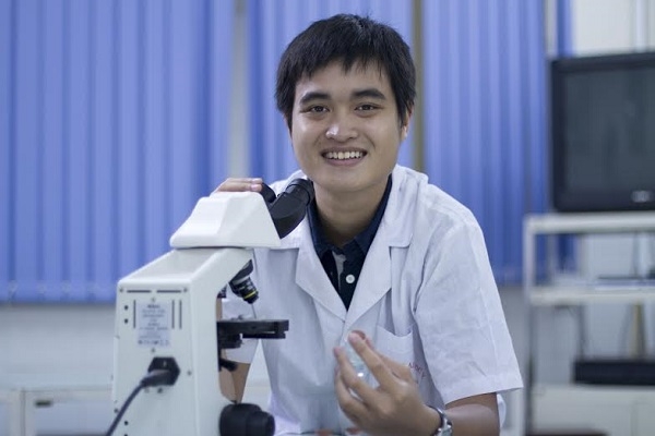  Phạm Thanh Tùng nhận 2 học bổng thạc sĩ ĐH Y danh giá nước Mỹ (ĐH Harvard và ĐH Johns Hopkins. 