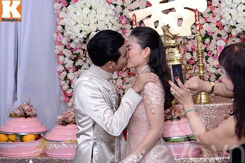 3 dam cuoi cua sao viet gay on ao nhat trong nam 2016 - 5