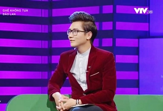BTV Hoài Anh xinh đẹp nổi bật giữa dàn MC của VTV