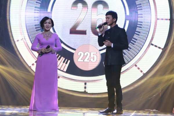 phuong-thanh-de-dau-troc-len-san-khau-8