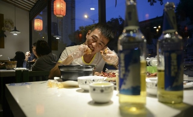 Trung Quốc lên cơn sốt món ăn từ đầu thỏ - 2
