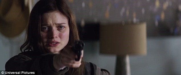 Dakota Johnson tao bao hon trong trailer moi '50 sac thai' hinh anh 2
