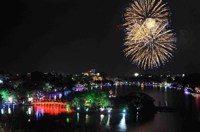 ha noi dinh rung chuong thay phao hoa: chuong khong phai la keng! hinh anh 1