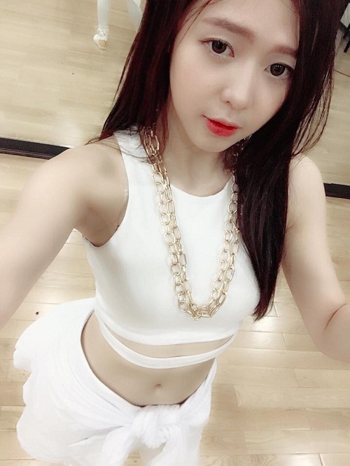 nhan sac don tim cua co gai cover ban “lac troi” dang hot tren mang hinh anh 10