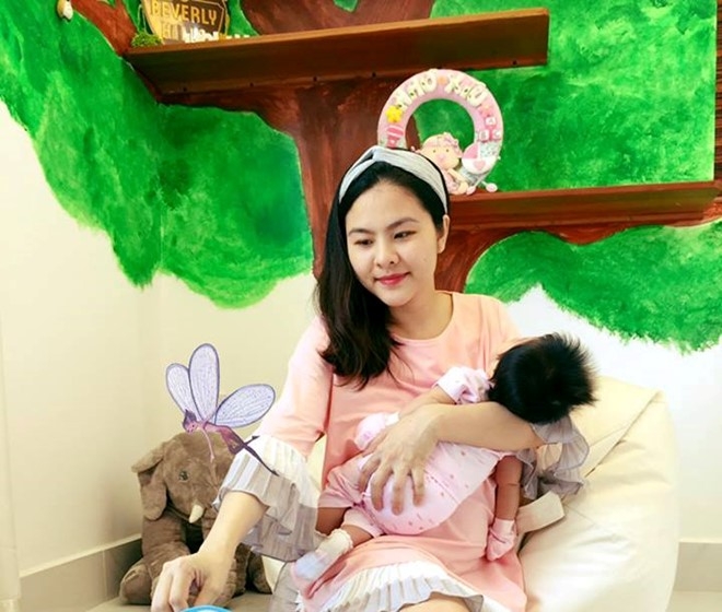 Van Trang: 'Toi khoc nhieu hon tu khi sinh con' hinh anh 2