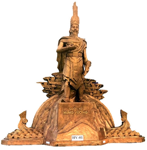 hai-mau-tuong-dai-hung-vuong-duoc-chon-de-trinh-ban-bi-thu