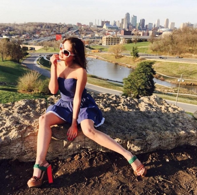 Sự thật đằng sau những chuyến du lịch xa xỉ của hotgirl Nga