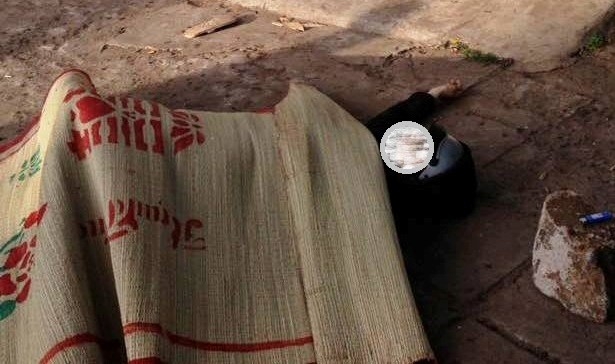 Thanh nien nam chet ben duong nghi bi danh hinh anh 1