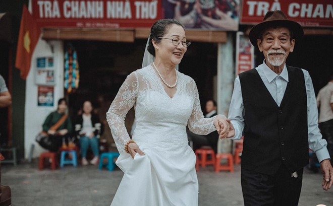 Câu chuyện tình kéo dài suốt 50 năm của vợ chồng nghệ sĩ Mai Ngọc Căn - Ảnh 2.