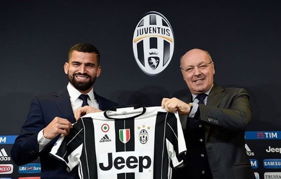 Rincon cập bến Juventus sau màn trình diễn thăng hoa ở Genoa. Tới thời điểm này, đội trưởng của ĐTQG Venezuela vẫn đang là hợp đồng đáng chú ý nhất Serie A ở “chợ Đông” 2017.