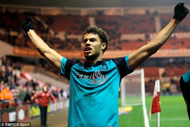 Với khả năng đánh đầu tuyệt hảo, Rudy Gestede hứa hẹn sẽ chia lửa với Negredo trên hàng công của Middlesbrough ở giai đoạn lượt về.