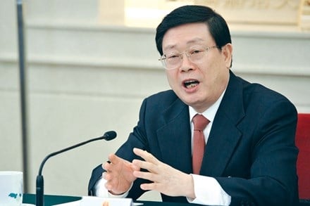 Bí thư Quảng Châu Vạn Khánh Lương khóc trước tòa.