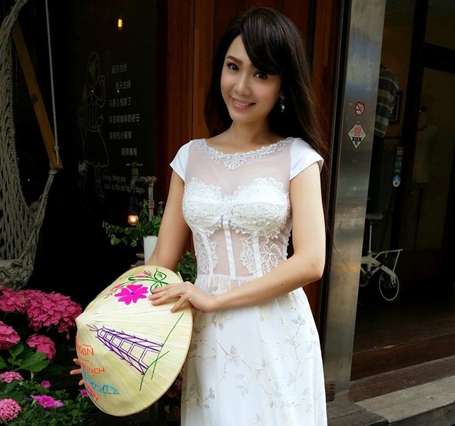 Dien vien Viet khoc thua nhan noi doi tai hop bao o Dai Loan hinh anh 3