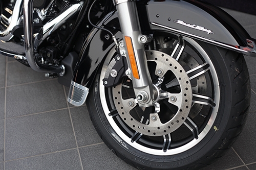 chi-tiet-harley-davidson-road-king-2017-5