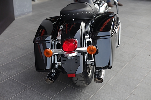 chi-tiet-harley-davidson-road-king-2017-8