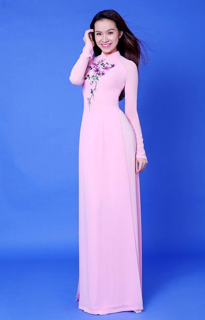 12 nguoi dep Viet chup anh ao dai xuan duyen dang hinh anh 2