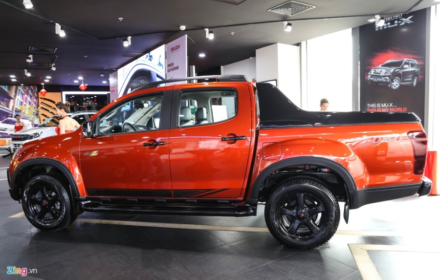 Isuzu D-max 2017 ra mat tai Viet Nam, gia cao nhat 840 trieu hinh anh 2