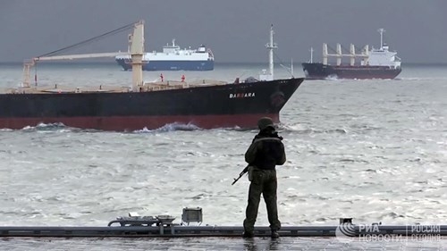 [ẢNH] Khoảnh khắc đẹp của tàu sân bay Nga tham chiến ở Syria ảnh 6