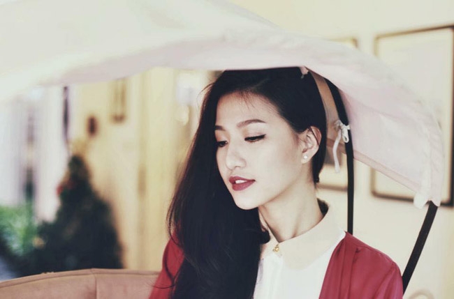 nu mc dep nhu hoa hau giup 