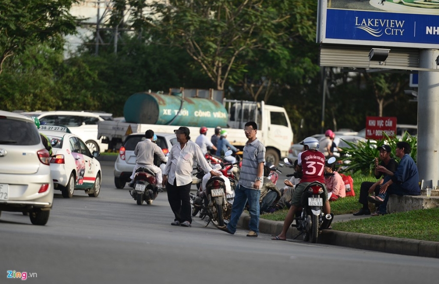Hinh anh xau xi chi co o san bay Tan Son Nhat hinh anh 17