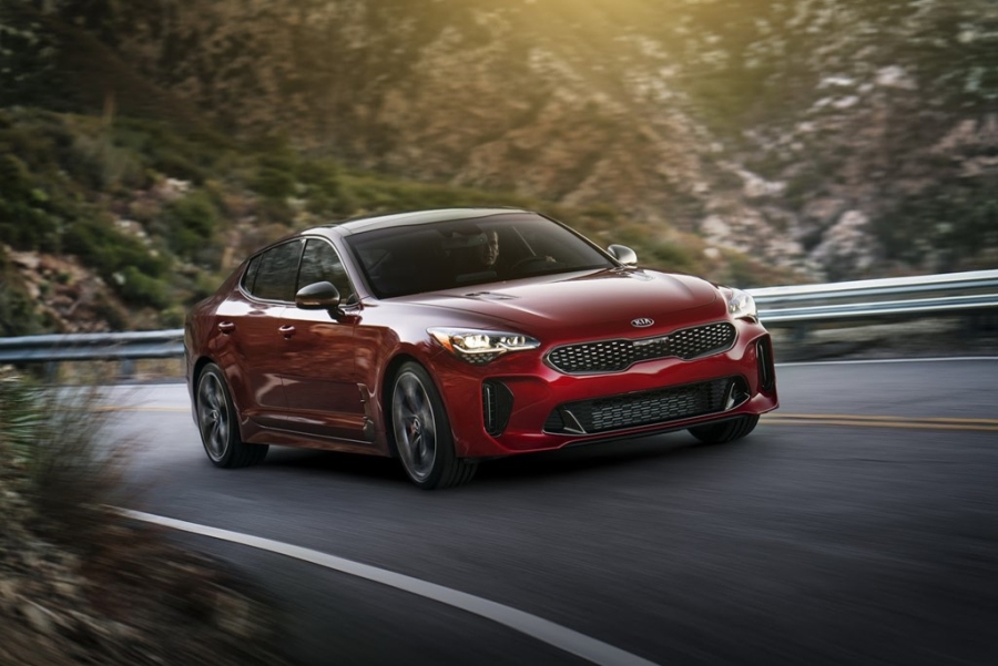 Kia gioi thieu xe the thao, canh tranh BMW 3-Series hinh anh 9