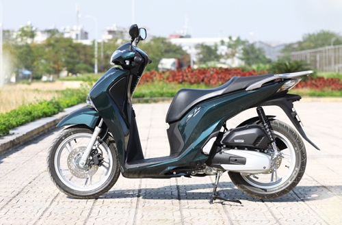 viet-nam-mua-260000-xe-may-moi-thang