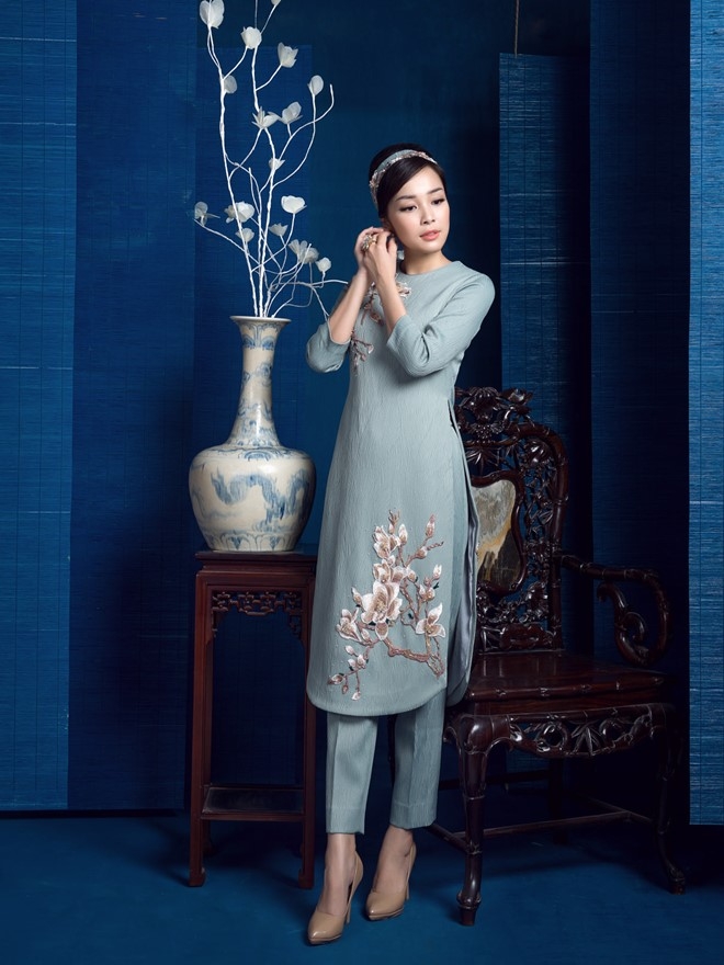 Dien vien Minh Huong dien ao dai don Tet hinh anh 4