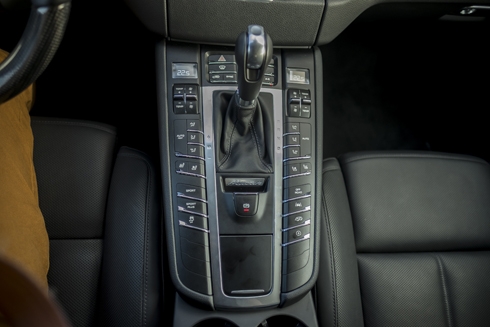 chi-tiet-porsche-macan-2017-10
