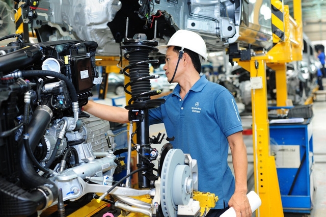 Dù có nhiều đột phá đổi mới, nhưng Việt Nam vẫn chưa đuổi kịp và giảm khoảng cách phát triển với các nước trong khu vực