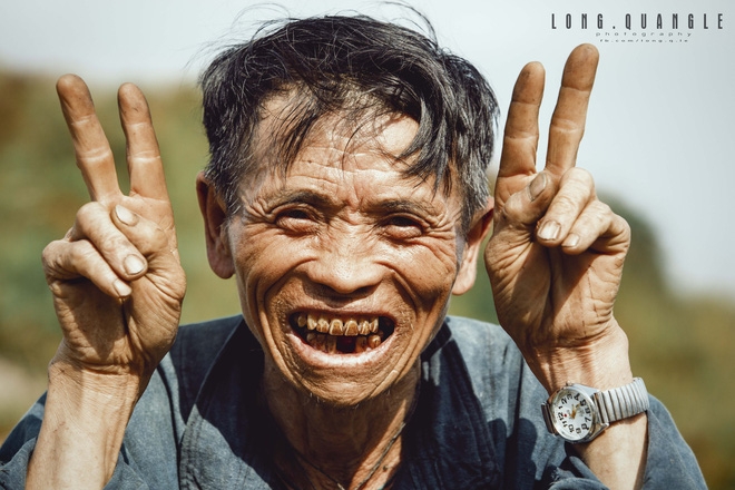 Ảnh ông cụ dân tộc khiến giới trẻ Việt rần rần chia sẻ - Ảnh 2.
