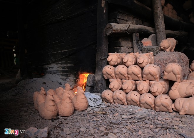 Hoi ha san xuat gom ga vang phuc vu Tet hinh anh 8