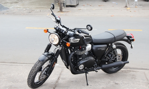 triump-bonneville-t100-black-2017-dau-tien-ve-viet-nam