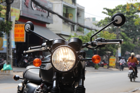 triump-bonneville-t100-black-2017-dau-tien-ve-viet-nam-page-2-1