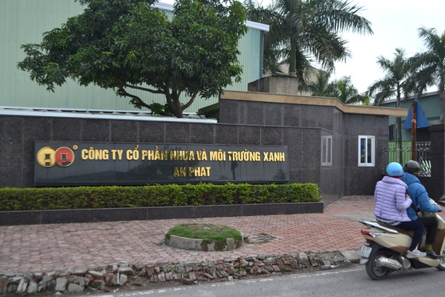  Một cán bộ thuộc Công ty CP nhựa và môi trường xanh An Phát được thưởng Tết 700 triệu đồng. Ảnh: Đ.Tuỳ 
