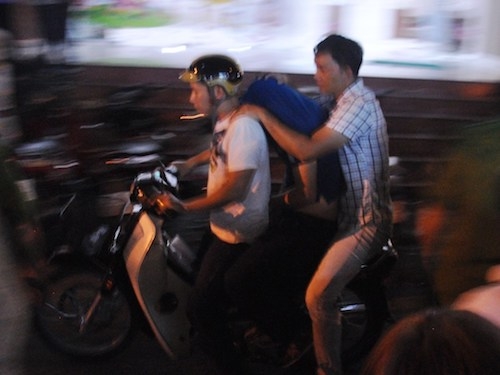 vu sat hai nu sinh: hung thu 2 lan quay lai hien truong xoa dau vet hinh anh 1