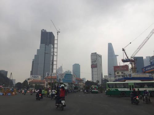 bau troi sai gon xam xit la thuong: 8h nhu 5h sang hinh anh 2