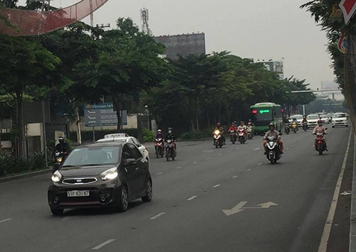 bau troi sai gon xam xit la thuong: 8h nhu 5h sang hinh anh 12