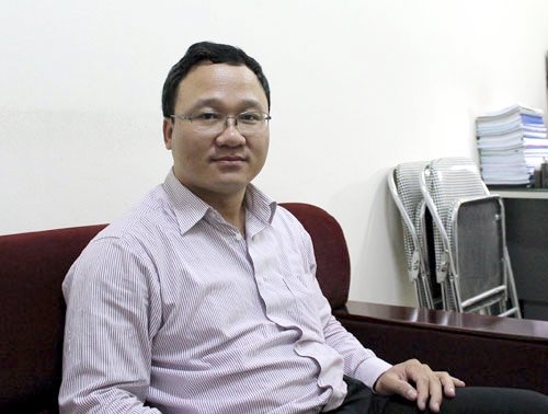 Ông Khuất Việt Hùng khuyến cáo người đi đường nhường nhịn nhau