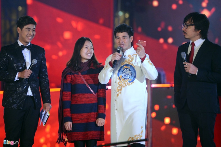Dan sao Viet dot nong mua dong Ha Noi tai 'Dai hy xuan 2017' hinh anh 17