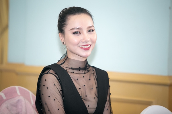 minh-ha-den-ung-ho-phim-moi-cua-ban-trai-tin-don-chi-nhan-7