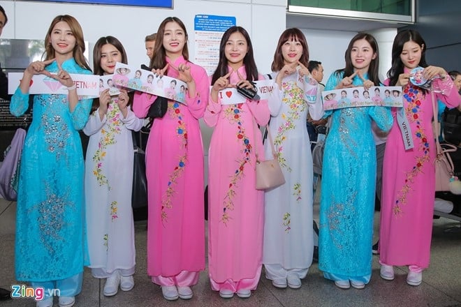 T-ara dien cay den, DIA mac ao dai khi den TP.HCM hinh anh 9