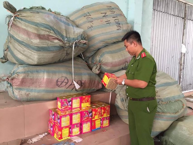  Nhiều vụ buôn bán pháo lậu số lượng lớn đã bị lực lượng chức năng tỉnh Lạng Sơn phát hiện, bắt giữ 